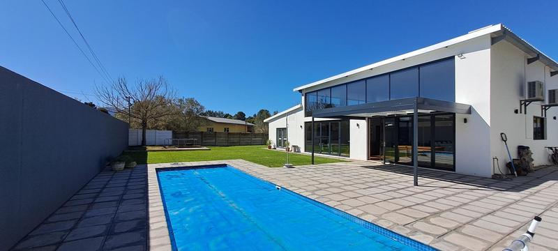 5 Bedroom Property for Sale in Riversdale Western Cape